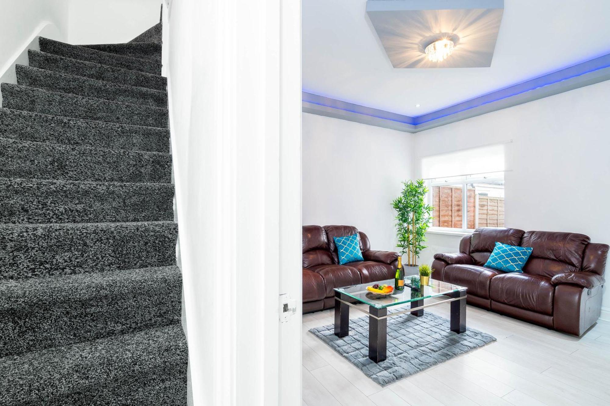 Five Bedroom Townhouse - Near City Centre - Edgbaston - On Street Parking - Wifi - Netflix - 974P Birmingham Ngoại thất bức ảnh