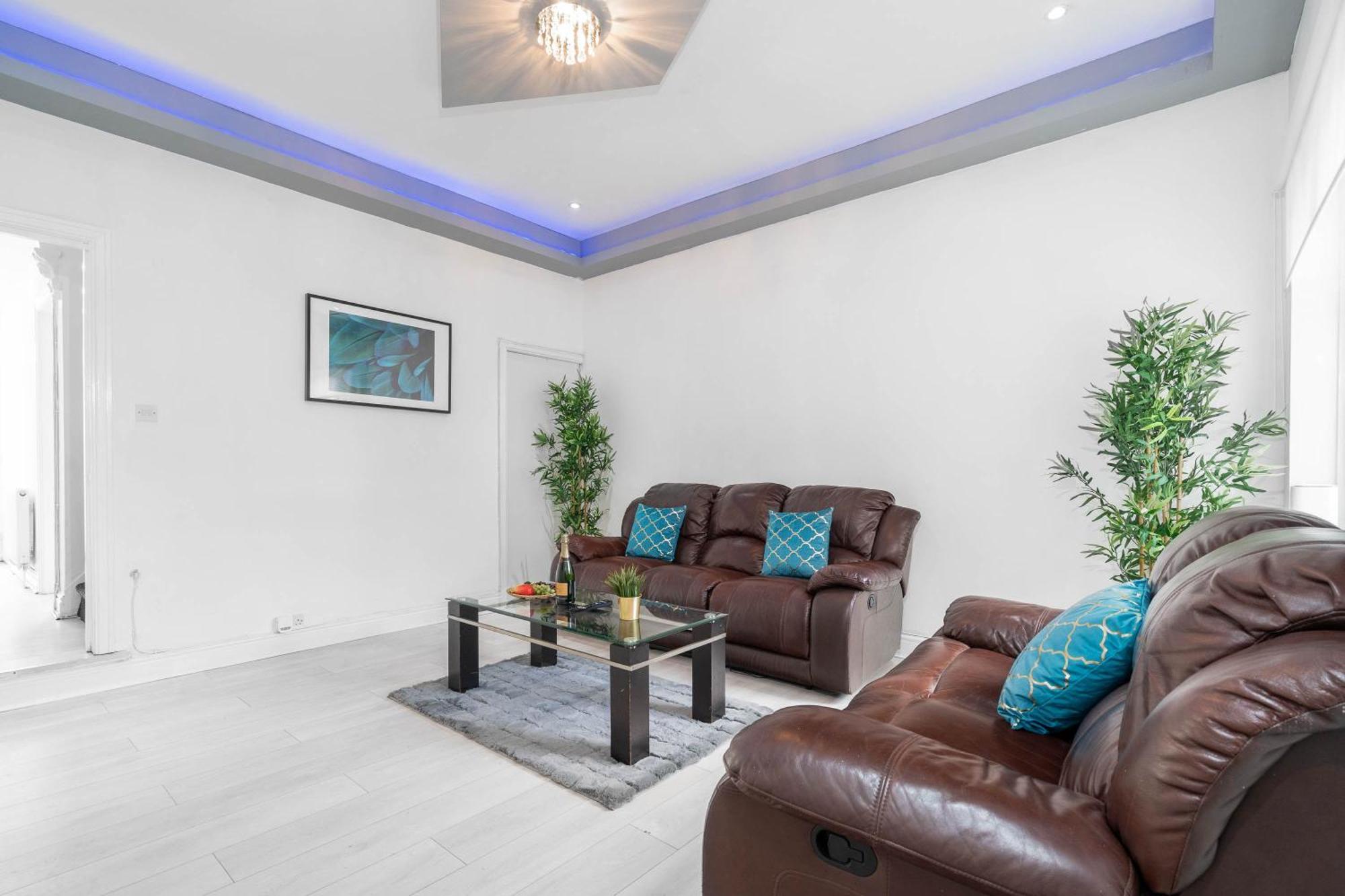 Five Bedroom Townhouse - Near City Centre - Edgbaston - On Street Parking - Wifi - Netflix - 974P Birmingham Ngoại thất bức ảnh