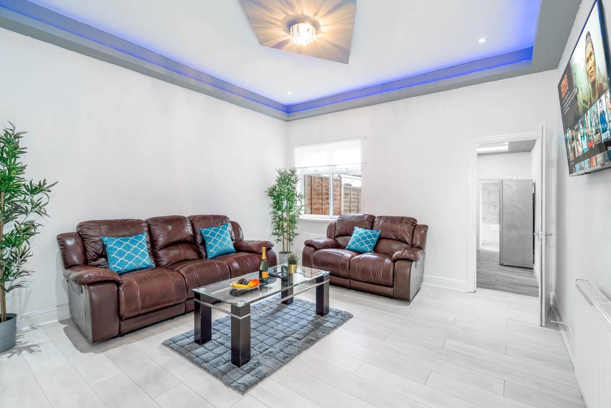 Five Bedroom Townhouse - Near City Centre - Edgbaston - On Street Parking - Wifi - Netflix - 974P Birmingham Ngoại thất bức ảnh